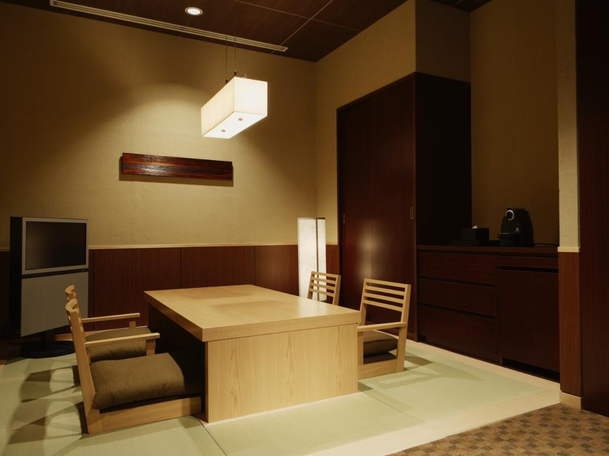 Fufu Atami Hotell Exteriör bild