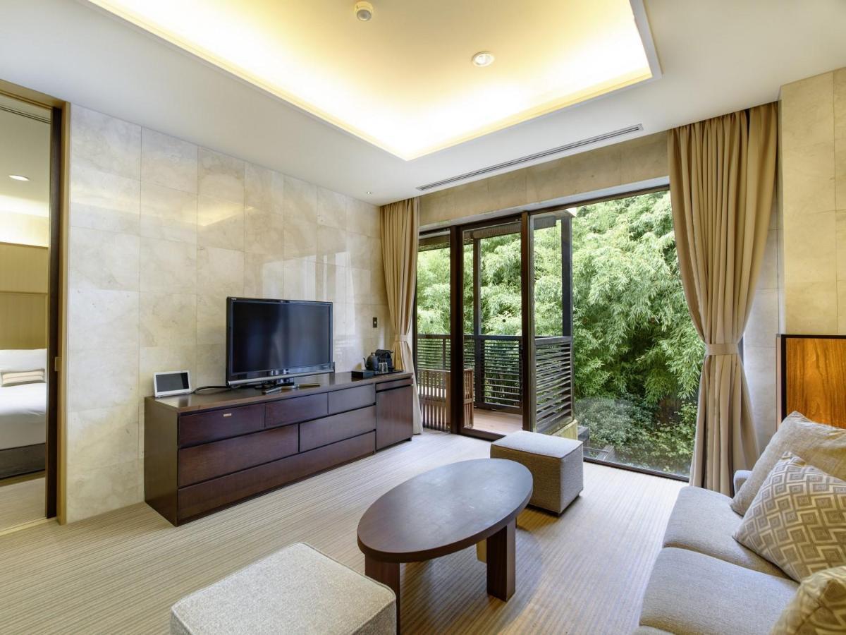 Fufu Atami Hotell Exteriör bild
