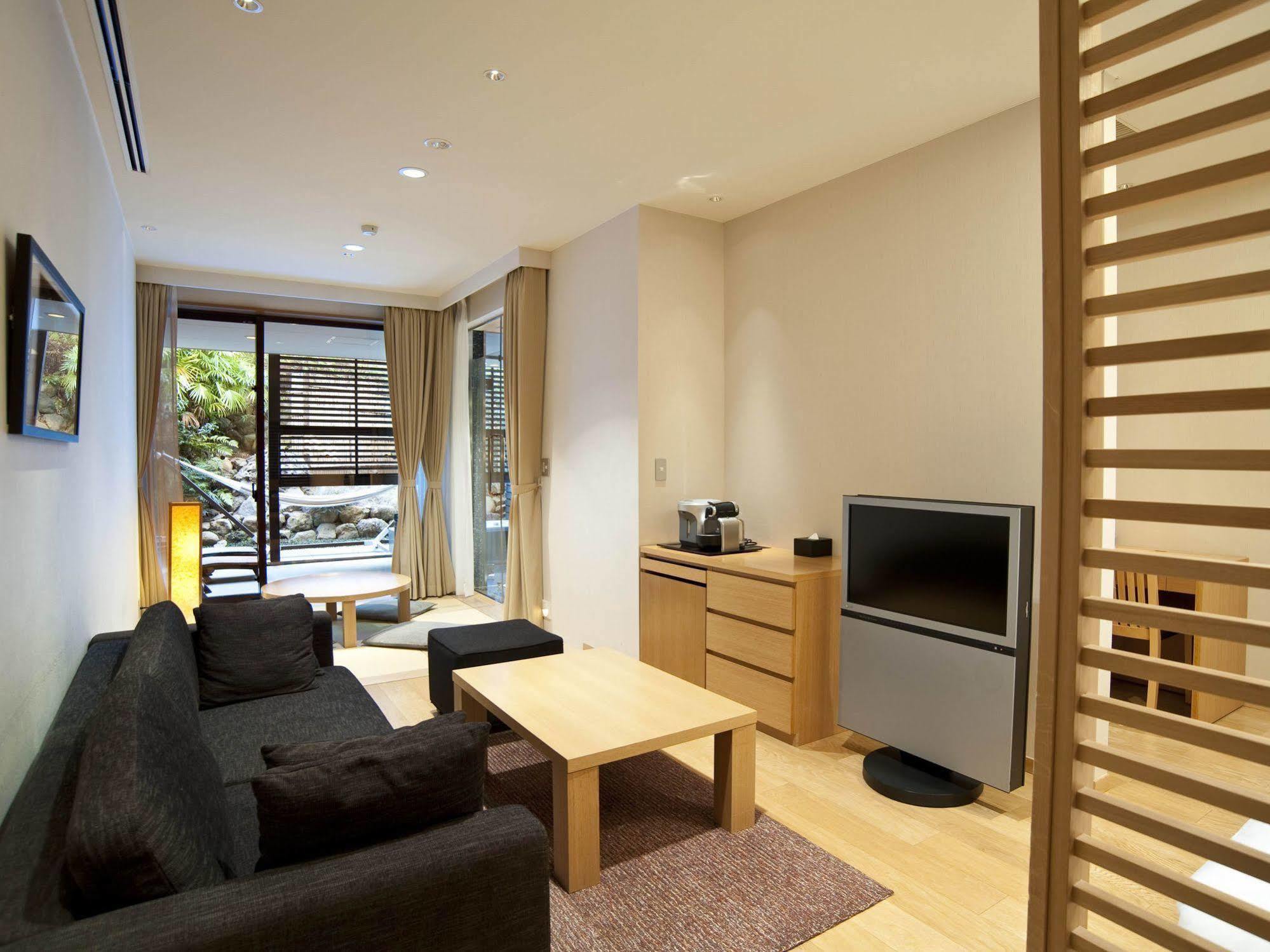 Fufu Atami Hotell Exteriör bild