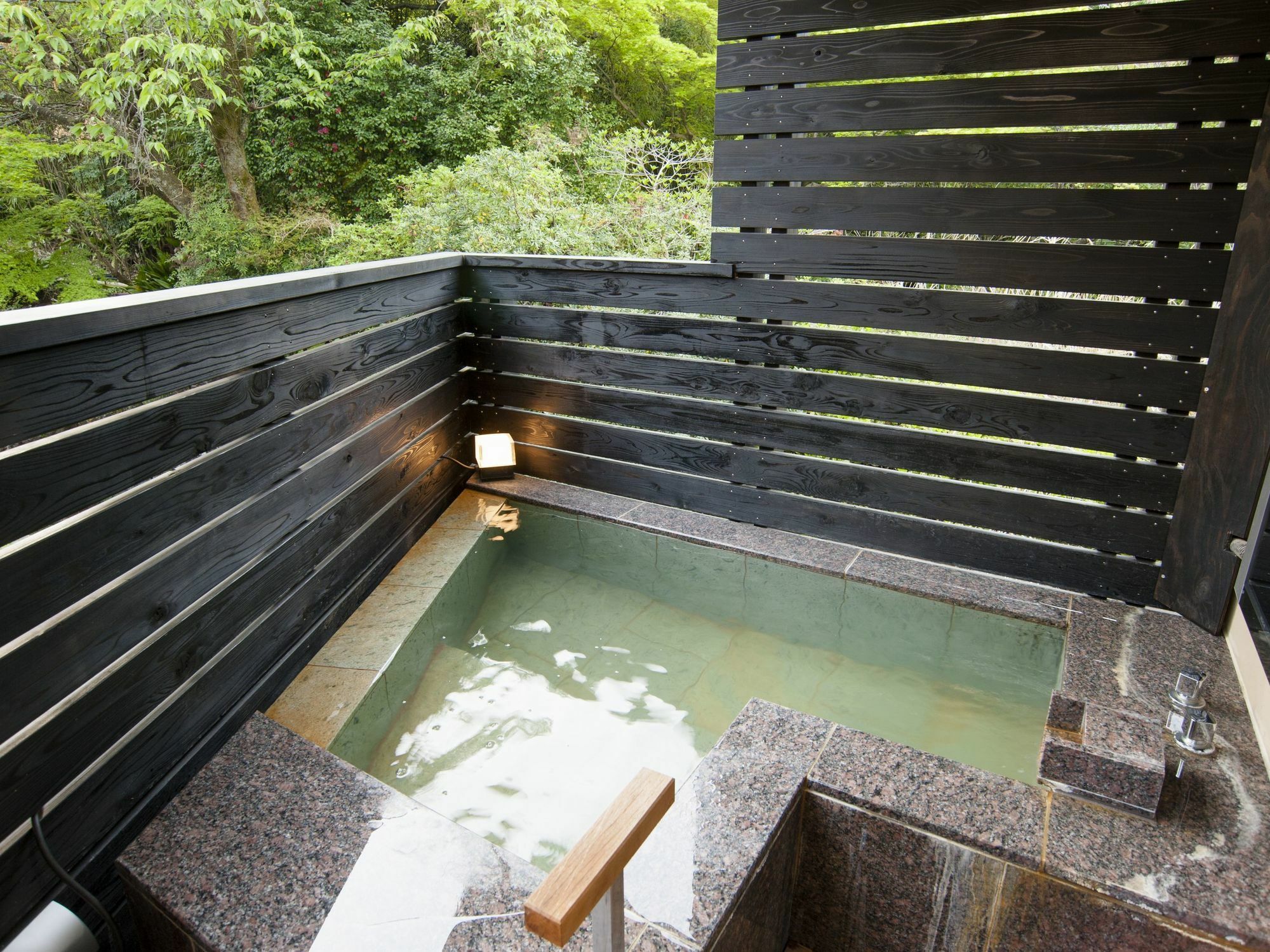Fufu Atami Hotell Exteriör bild